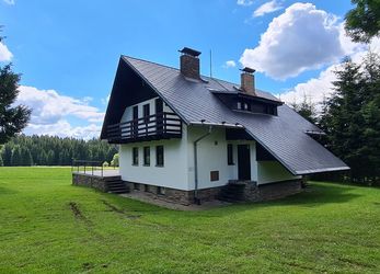 Dům objekt k bydlení a  rekreaci s pozemkem na Lipensku, Černá v Pošumaví, Plánička
