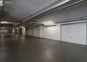 Prodej garážového stání, 16 m2, ul. Chudčická, Brno-Kamechy