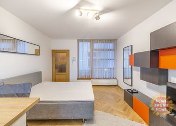 Praha 1, krásný plně zařízený byt 1+kk (29 m²), ulice Bílkova - Staré Město