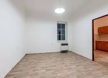 Pronájem, byt 1+1, 37 m2, Plzeň - Slovany, ul. Sušická