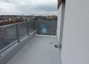 Nabízíme Vám pronájem bytu 1+KK + 2x balkon, 48 m2, Plzeň - Slovany, ulice Železniční