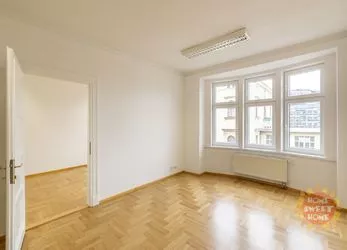 Praha, pronájem kanceláří (8 místností), klimatizace, v Hybernské ulici na Praze 1, (214m2)