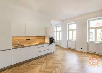 Praha, nezařízený byt po rekonstrukci k pronájmu 3+1 (117 m2), balkon, ulice Opatovická, Nové Město