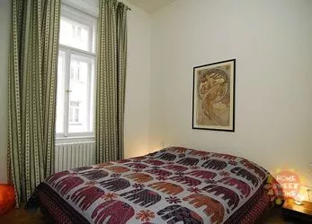 Luxusní vybavený byt 2+1 k pronájmu, Praha 2 - Nové Město, ulice Odborů, 47 m2