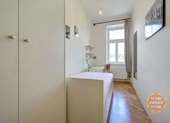 Residenční bydlení, pronájem pokoje 8m² po rekonstrukci, Řehořova, Praha 3