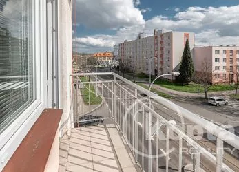 Byt 2+1+ balkon, 4.NP s výtahem, Plzeň - Slovany