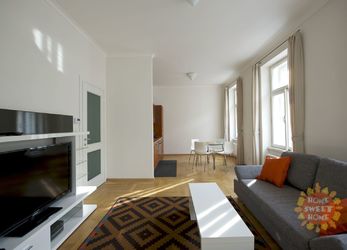 Podkrovní byt 3+kk k pronájmu 115m2, terasa, sklep, 2x ložnice, 2x koupelna, ulice Vratislavova