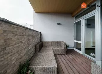 Luxusní střešní byt 4 + 1 a terasou, ul. Vítězná, Ostrava - Moravská Ostrava
