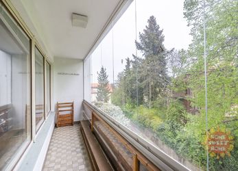 Praha 6, byt 3+1 k pronájmu (81m2), ulice Vostrovská, Dejvice, lodžie, parkování