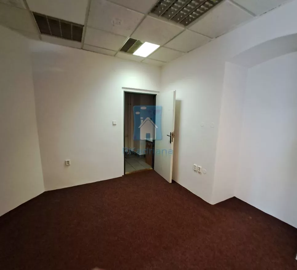 Nabízíme pronájem bytu 1+1, 36 m2,  Plzeň - Slovany, ulice Sladkovského