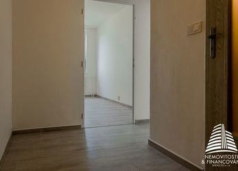 Světlý byt 2+kk,45 m2, Mělník, Mladoboleslavská