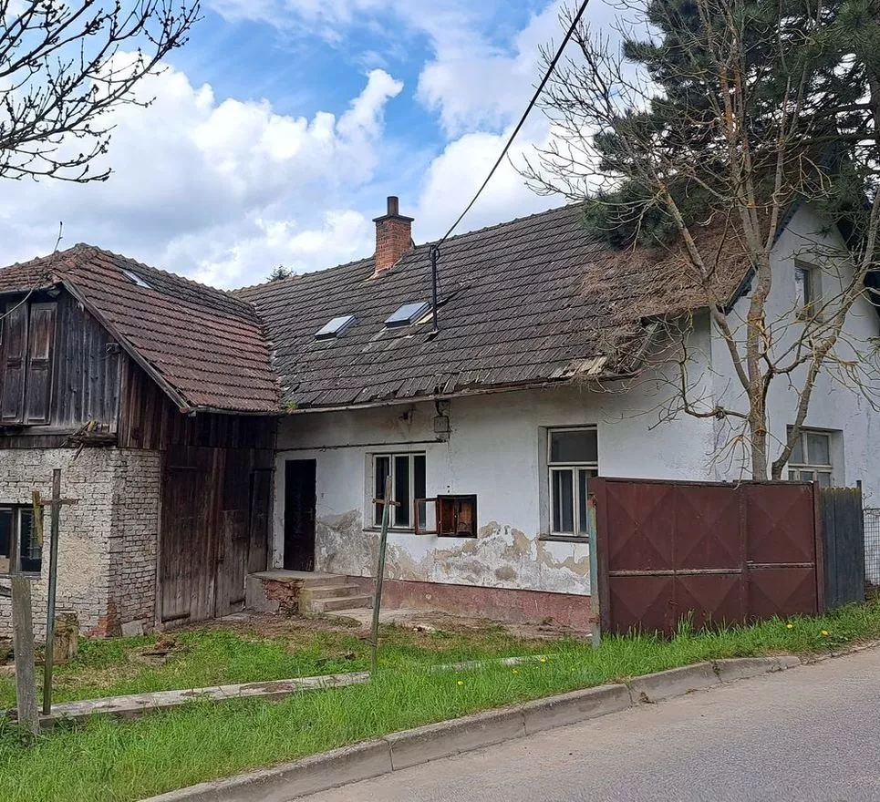 Prodej RD 5+1 - 170 m2 v obci Dolní Bory
