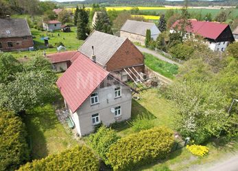 Zbyny - část obce Doksy, prodej RD 3+1, 85 m2, na pozemku 797 m2, okr. Česká Lípa.