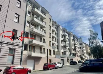 Pronájem, krásného bytu 3+kk s dvěmi balkóny, Vršovice , Praha