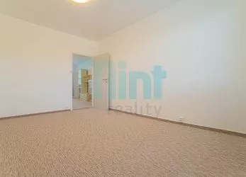 Pronájem bytu 3+1 [73 m²] s lodžií, ulice Zdeňka Vavříka, Ostrava-Bělský Les