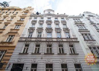 Zařízený prostorný byt  3+1 k pronájmu, 2 koupelny, Praha 2 -  Nové Město, ulice Odborů, 102 m2