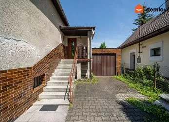 Prodej rodinného domu 230 m², pozemek 366 m²