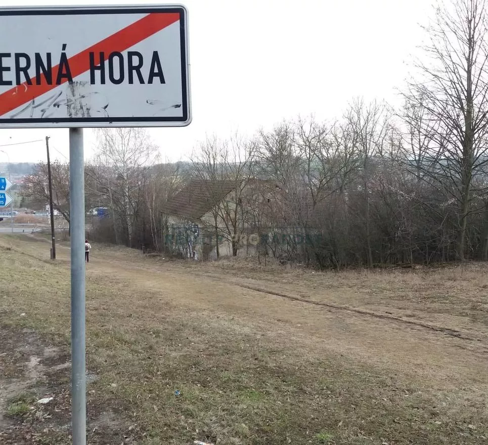 Prodej komerčního pozemku v Černé Hoře