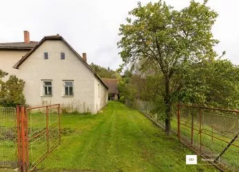 Prodej dvojice domů v obci Pohleď na Havlíčkobrodsku