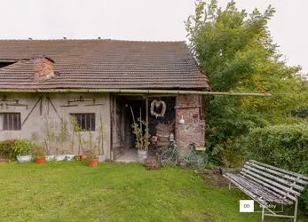 Prodej dvojice domů v obci Pohleď na Havlíčkobrodsku