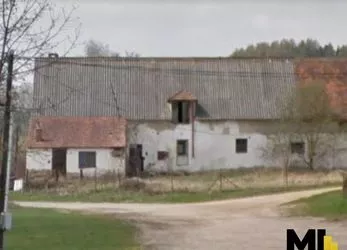 Na prodej zemědělská stavba na pozemku 711m2 - Popovice u Benešova, Středočeský Kraj.