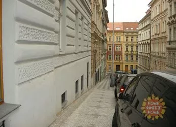 Praha, pronájem nezařízené kancelářské prostory (105m2), Vratislavova ul, Vyšehrad, Praha 2