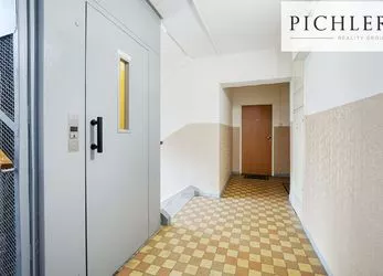 Pronájem, bytu 3+1, 76 m2, Rokycanská, Plzeň