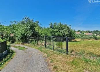 Prodej stavebního pozemku s výměrou 1349 m2 v obci Červený Hrádek