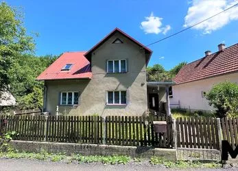 Prodej RD o velikosti 80 m2, na pozemku o velikosti 660 m2 v obci Růžďka, Zlínský kraj.