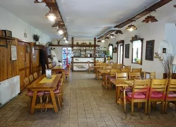 Srní - Vchynice-Tetov; Hotel Antýgl (cca 40 lůžek) s restaurací na samotě s výhledem v NP Šumava