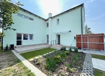 Pronájem bytu 3+kk v rodinném domě, 80 m2, 1. patro, Štěpánov, Olomouc