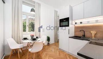 Prodej bytu 1+kk 29,8 m²,v ul. Na Výšinách, Praha 7 - Bubeneč