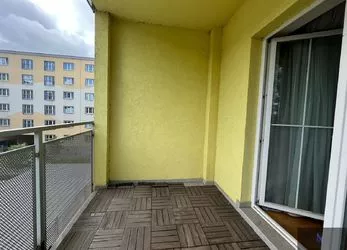 Prodej bytu 3+kk, výtah, 3. patro, balkon, centrum, ulice Jateční, Karlovy Vary