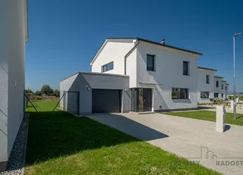 Pronájem novostavby rodinného domu, 183 m2, pozemek 507 m2, garáž, Moravičany, okr. Šumperk