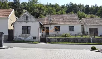 Prodej rodinného domu ke kompletní rekonstrukci, Lovčičky, okres Vyškov