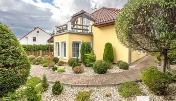 Prodej nádherného rodinného domu 330 m2, pozemek 801 m2, 8 190 000,- Kč, Rumburk-Dolní Křečany