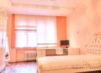 Prodej luxusního bytu 5+1 198 m2 v Praze, luxusní byt 5+1 198 m2 Praha