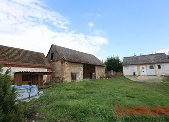 Prodej RD na vlastním pozemku 784 m2, se stodolou a garáží v obci Újezd u Horšic, Plzeň-jih