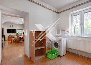 Prodej rodinného domu 4+kk - 300 m2, komerční prostory, pozemek 645 m2, Libušská, Praha 4 - Libuš