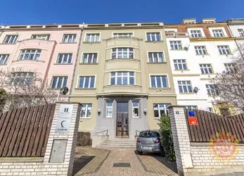 Praha, zařízený byt 1+kk k pronájmu, 39m2, ulice Hradešínská, Vinohrady