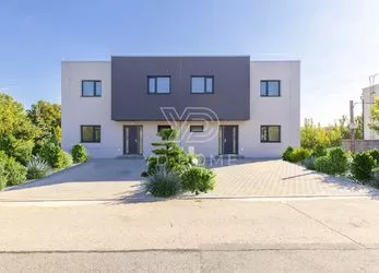 Prodej rodinného domu 165 m², pozemek 233 m²