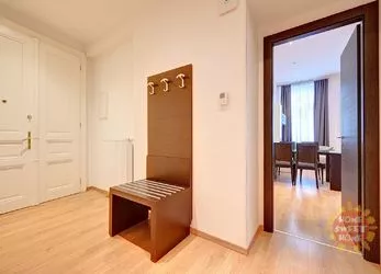 Krásný zařízený byt 2+kk k pronájmu, 58m2, ulice Resslova, Nové Město, Praha