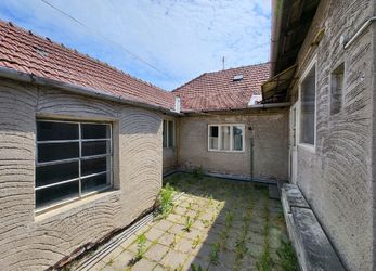 Prodej rodinného domu 200 m2, pozemek 318m2, Vysoké Popovice
