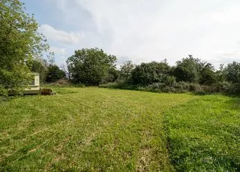 Prodej pozemku pro bydlení, 3 462 m2, okraj obce, Podolí u Bouzova, okr. Olomouc