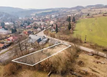 Prodej stavebního pozemku (792 m2) v Postupicích u Benešova!