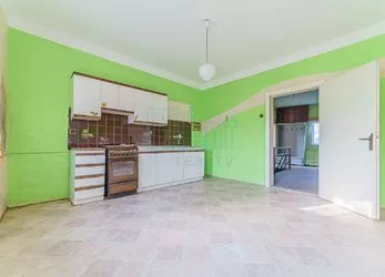 Prodej rodinného domu se dvěma byty [386 m²] v obci Třinec-Karpentná