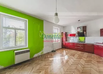 Prodej bytu 2+kk, OV, 76,5 m2, zděný dům, centrum, Hradec Králové