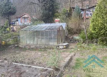 Zahrada v Děčíně - možnost celoročního bydlení
