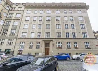 Praha 1, pronájem kancelářských prostor (22,9 m2), lukrativní lokalita, Josefov- ulice Břehová