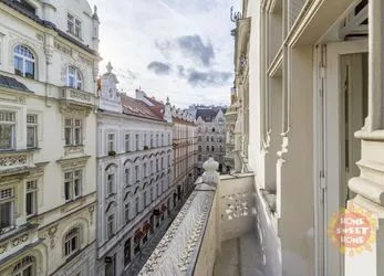 Praha 1 -  kanceláře 3+1 k pronájmu (138 m2) po rekonstrukci, Pařížská ulice, recepce, balkon, klima